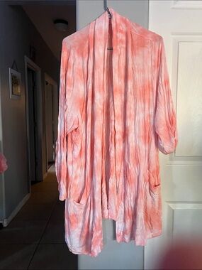 torrid Coral and White Tie-Dye Open-Front Cardigan